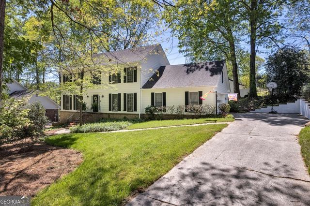 4702 Sequoia Drive SW, Lilburn, GA 30047