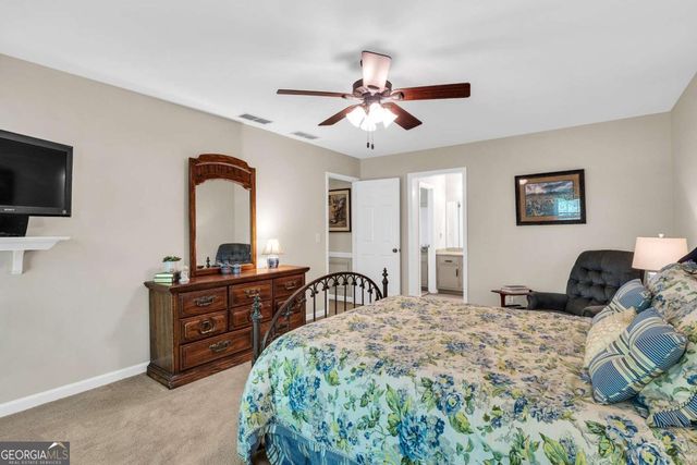 4702 Sequoia Drive SW, Lilburn, GA 30047