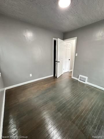 9974 Mettetal Street, Detroit, MI 48227
