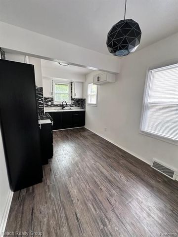 9974 Mettetal Street, Detroit, MI 48227