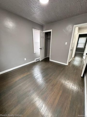 9974 Mettetal Street, Detroit, MI 48227