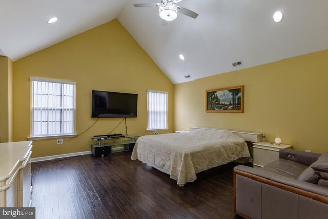 800 CURRAN CT, Galloway, NJ 08205