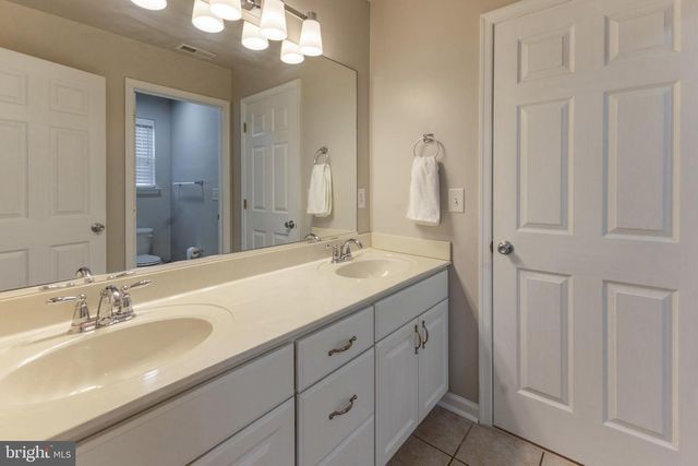 800 CURRAN CT, Galloway, NJ 08205
