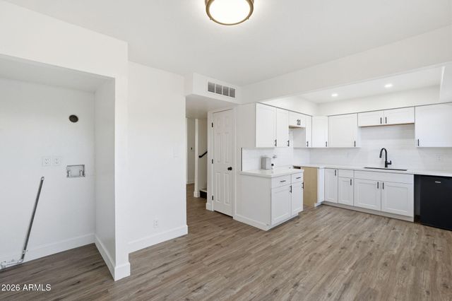 3840 N 43RD Avenue 48, Phoenix, AZ 85031