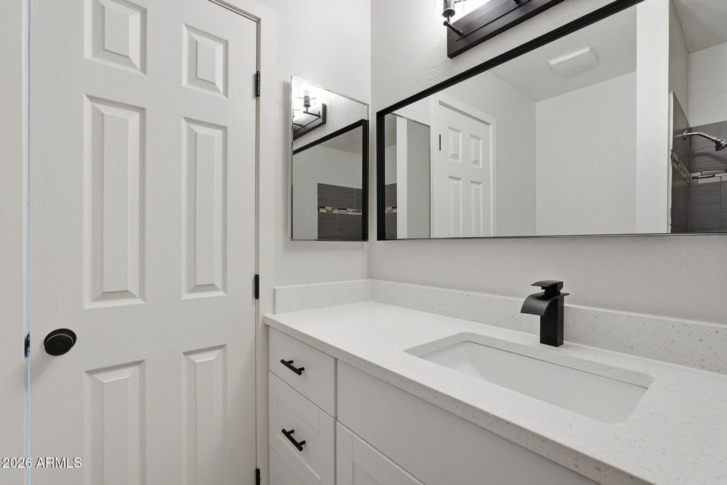 Image 22 of property listing at 3840 N 43RD Avenue 48, Phoenix, AZ 85031