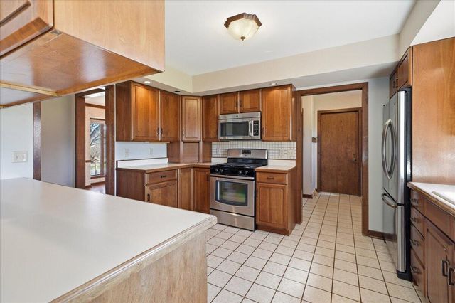 505 Andover Drive, Valparaiso, IN 46383