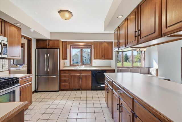 505 Andover Drive, Valparaiso, IN 46383