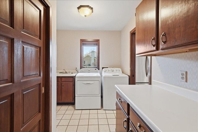 505 Andover Drive, Valparaiso, IN 46383