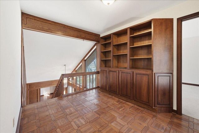 505 Andover Drive, Valparaiso, IN 46383