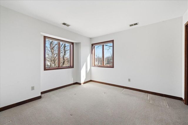 505 Andover Drive, Valparaiso, IN 46383