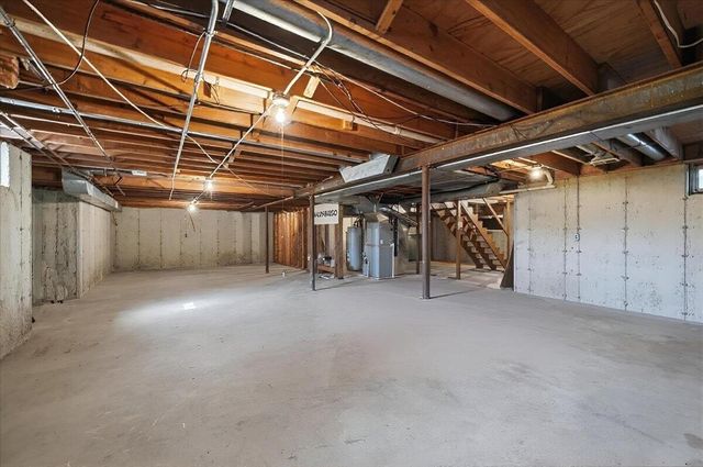 505 Andover Drive, Valparaiso, IN 46383