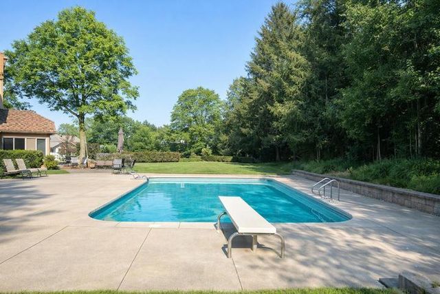 505 Andover Drive, Valparaiso, IN 46383