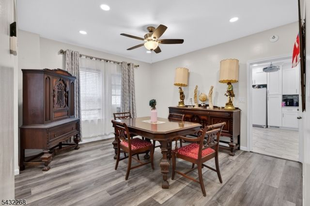 59 Railroad Ave, Phillipsburg Town, NJ 08865