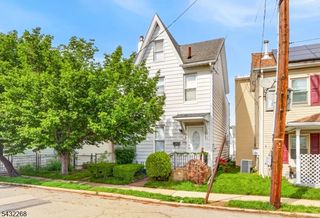 59 Railroad Ave, Phillipsburg Town, NJ 08865