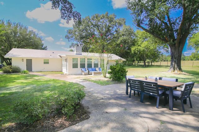 3627 Smelley Rd., Longview, TX 75605