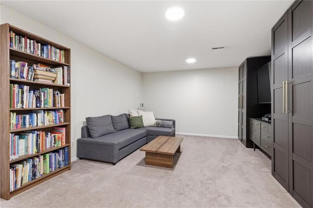 1707 Sunset Drive, Kearney, MO 64060