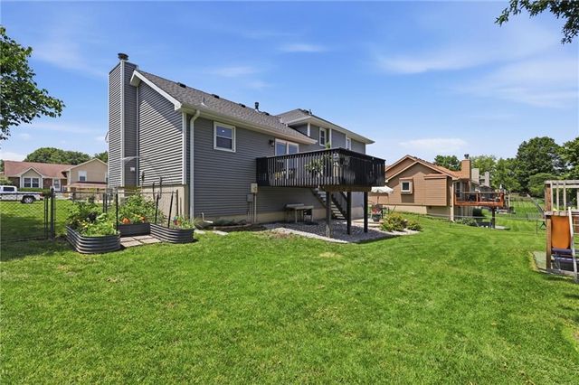 1707 Sunset Drive, Kearney, MO 64060