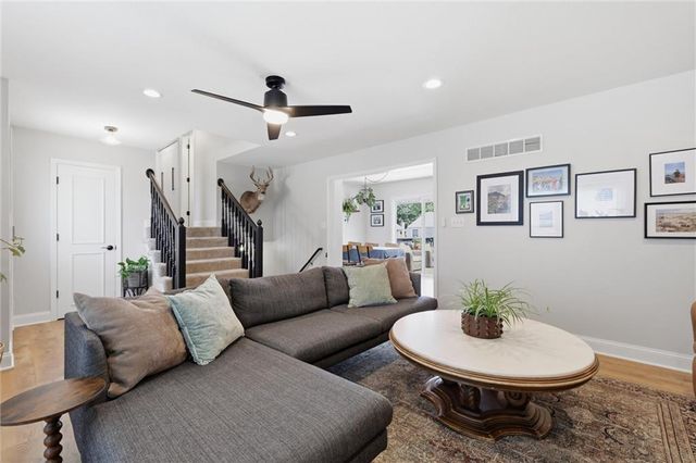 1707 Sunset Drive, Kearney, MO 64060