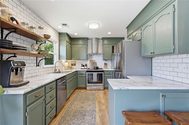 1707 Sunset Drive, Kearney, MO 64060