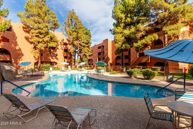 12222 N PARADISE VILLAGE Parkway S 212, Phoenix, AZ 85032