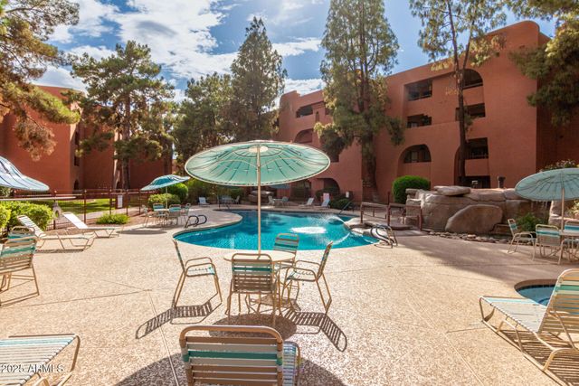 12222 N PARADISE VILLAGE Parkway S 212, Phoenix, AZ 85032