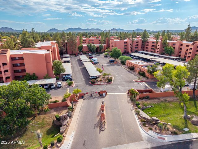 12222 N PARADISE VILLAGE Parkway S 212, Phoenix, AZ 85032