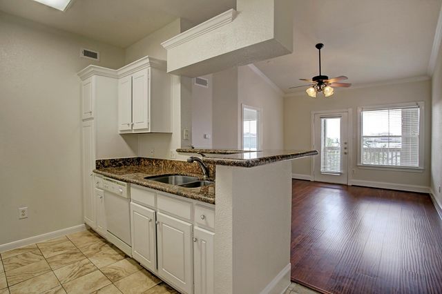 1330 Old Spanish Trail 3304, Houston, TX 77054