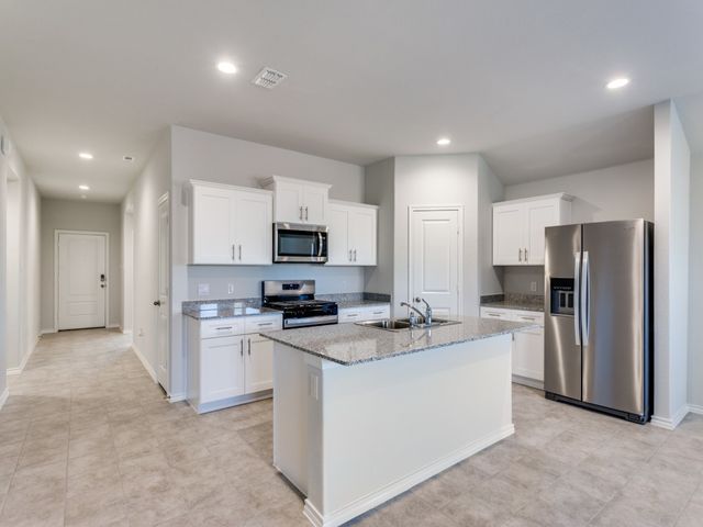 548 Bronze Circle W, Springtown, TX 76082