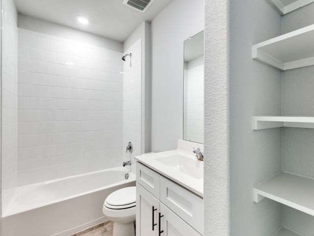 548 Bronze Circle W, Springtown, TX 76082