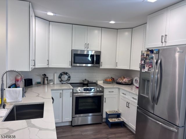 1 Carriage City Plz 509, Rahway City, NJ 07065
