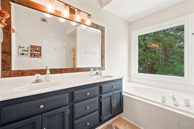 1571 Cooks Pond Drive, Powder Springs, GA 30127