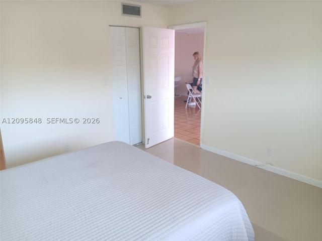3545 NE 166th St 304, North Miami Beach, FL 33160
