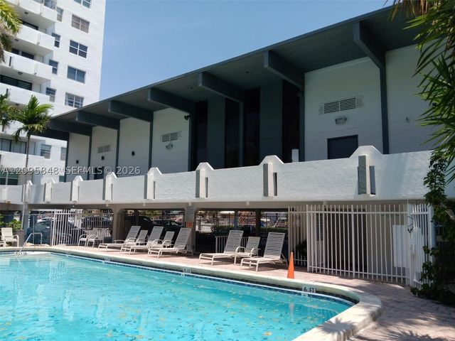 3545 NE 166th St 304, North Miami Beach, FL 33160