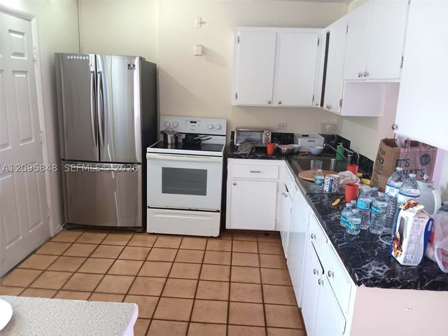 3545 NE 166th St 304, North Miami Beach, FL 33160