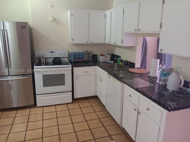 3545 NE 166th St 304, North Miami Beach, FL 33160