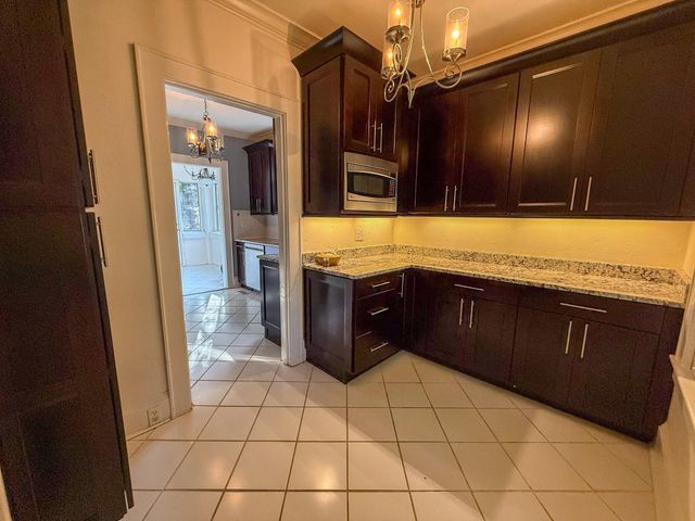 1801 Hixson Pike, Chattanooga, TN 37405