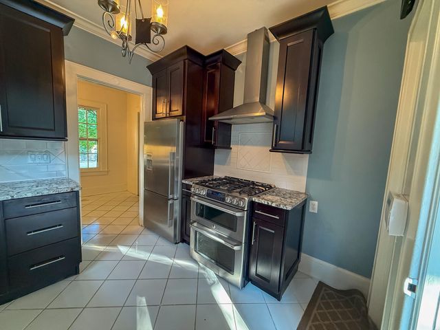 1801 Hixson Pike, Chattanooga, TN 37405