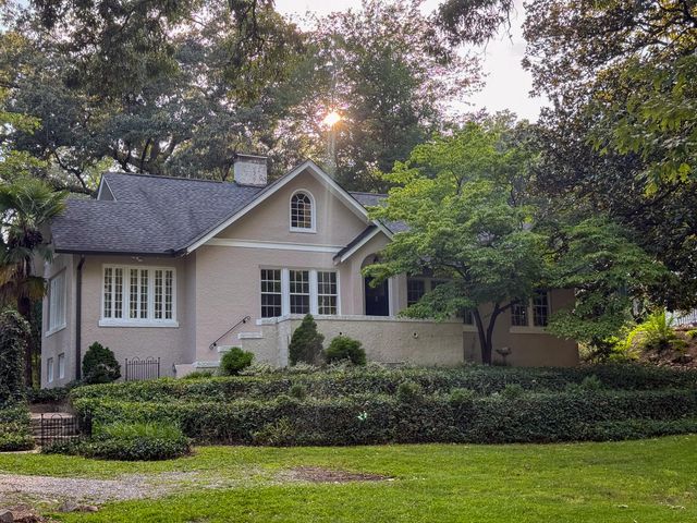 1801 Hixson Pike, Chattanooga, TN 37405