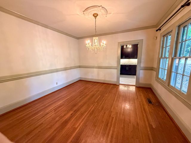 1801 Hixson Pike, Chattanooga, TN 37405