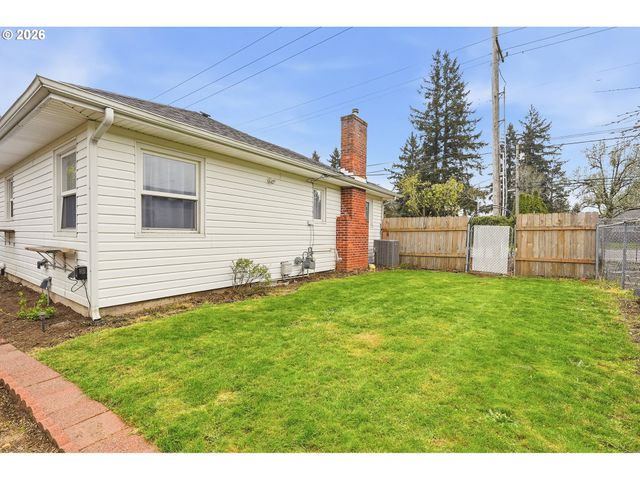 18505 Ne GLISAN St, Portland, OR 97230