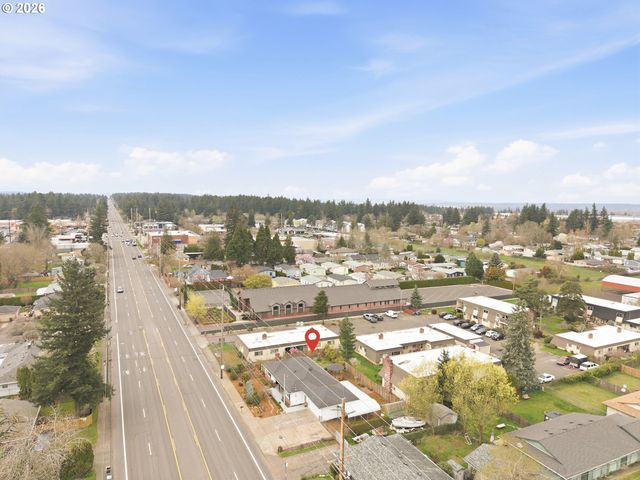 18505 Ne GLISAN St, Portland, OR 97230