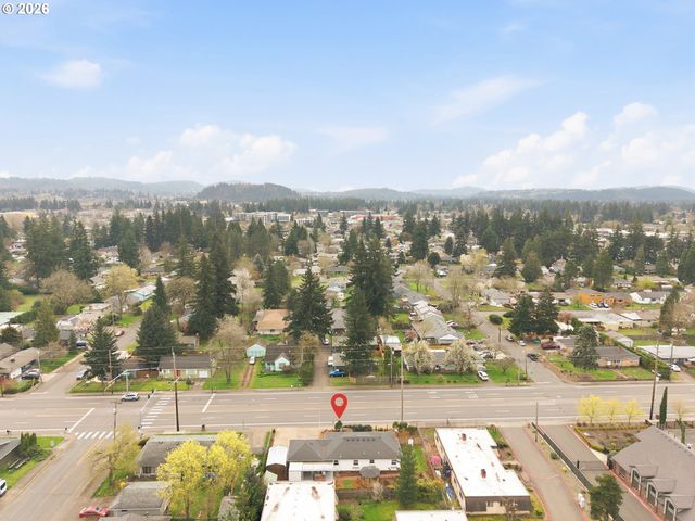 18505 Ne GLISAN St, Portland, OR 97230