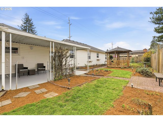 18505 Ne GLISAN St, Portland, OR 97230