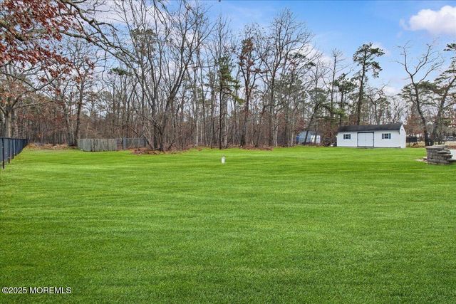 73 Porter Road, Howell, NJ 07731