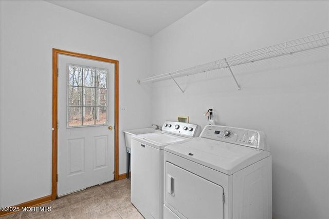 73 Porter Road, Howell, NJ 07731