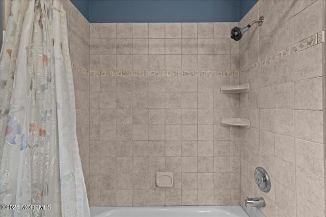 73 Porter Road, Howell, NJ 07731