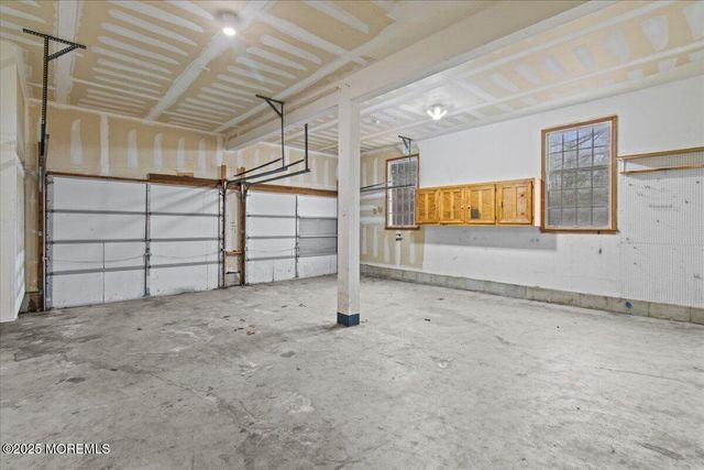 73 Porter Road, Howell, NJ 07731