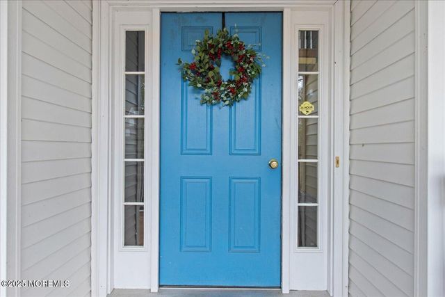 73 Porter Road, Howell, NJ 07731