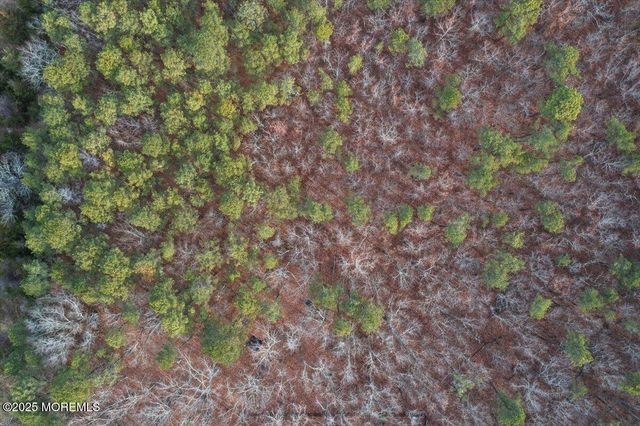 73 Porter Road, Howell, NJ 07731