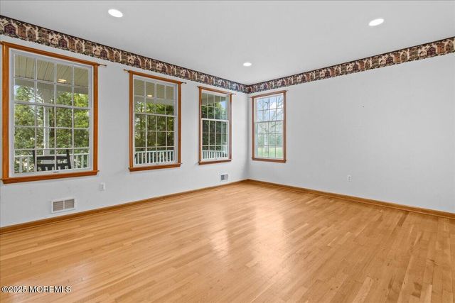 73 Porter Road, Howell, NJ 07731